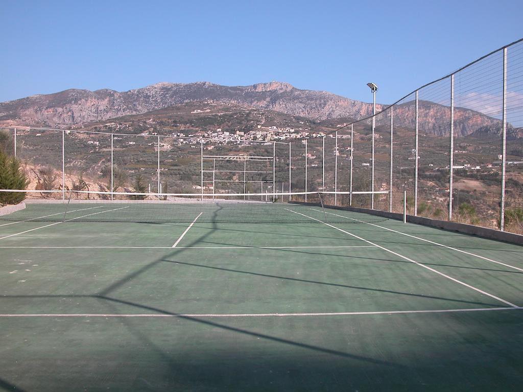 Vila Sprawling Vlilla In Malades Agios Sillas Exteriér fotografie